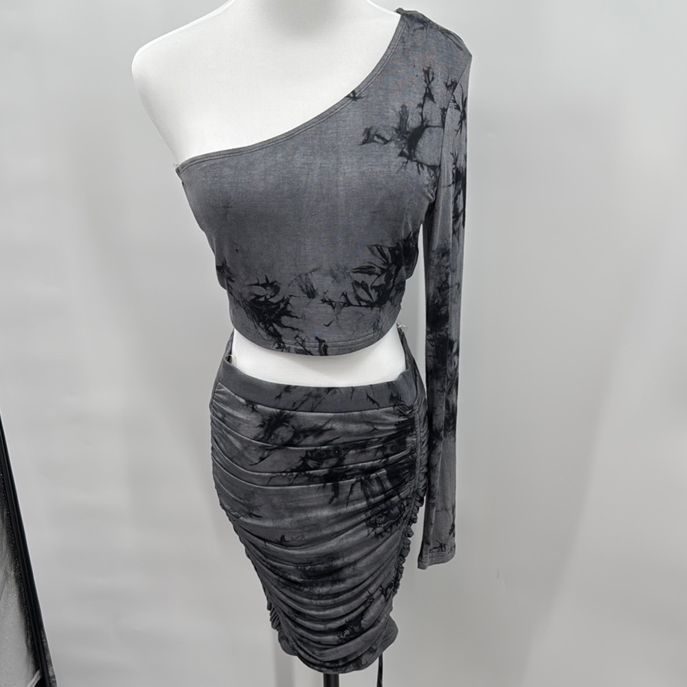 One-Shoulder Tie-Dye Dress in Gray Size L 2-Piece Skirt and Top